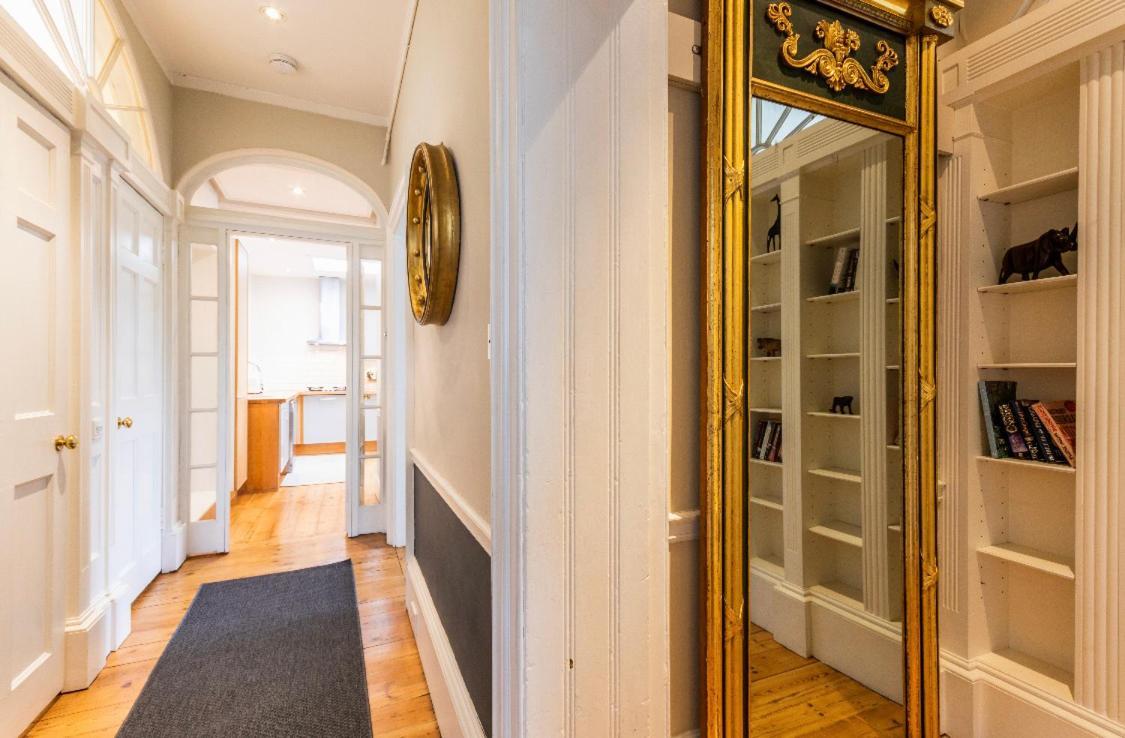 New Town Apartment With Castle View Εδιμβούργο Εξωτερικό φωτογραφία